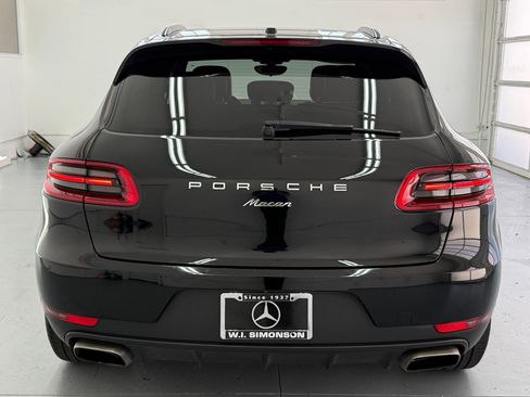Used 2017 Porsche Macan AWD/4WD image 9