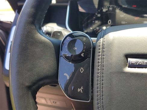 Used 2020 Land Rover Range Rover HSE image 25