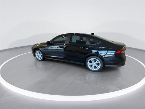 Used 2024 Honda Accord LX image 4