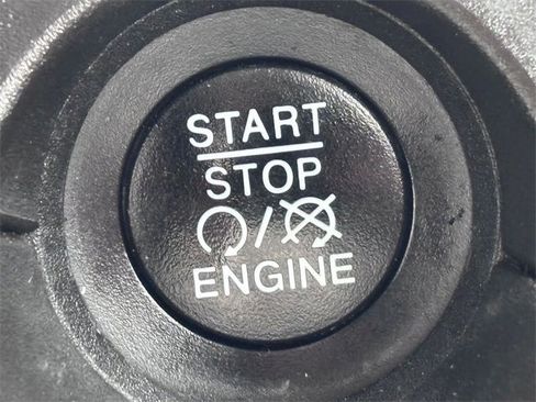 Used 2020 Jeep Renegade Limited w/ Trailer Tow Group image 19