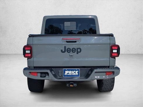 Used 2022 Jeep Gladiator Overland AWD/4WD image 6