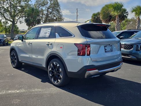 New 2026 Kia Sorento EX w/ EX Premium Package FWD image 6