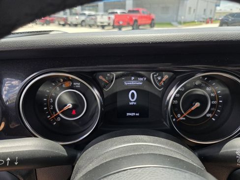 Used 2023 Jeep Wrangler Unlimited Sport AWD/4WD image 27
