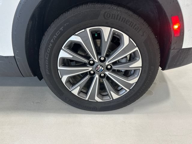 Used 2025 Buick Envision Preferred AWD/4WD image 36