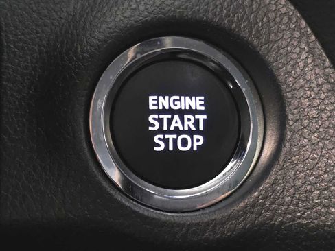 Used 2023 Toyota RAV4 XLE AWD/4WD image 19