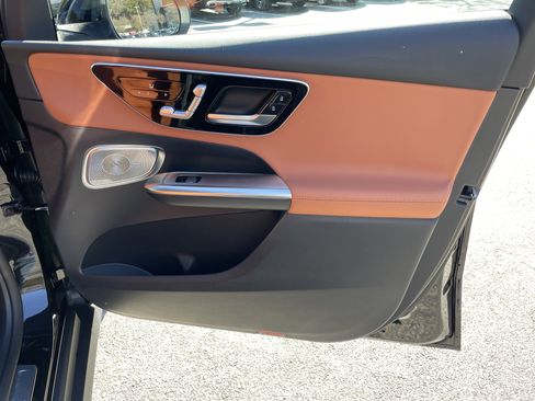 New 2026 Mercedes-Benz GLC 300 image 41