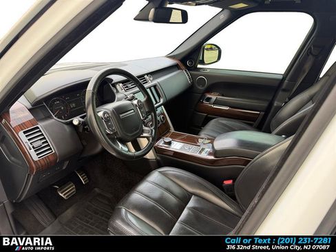 Used 2016 Land Rover Range Rover Supercharged AWD/4WD image 10