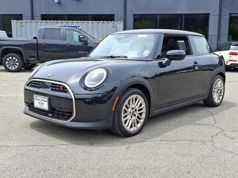 Certified 2025 MINI Cooper S image 3