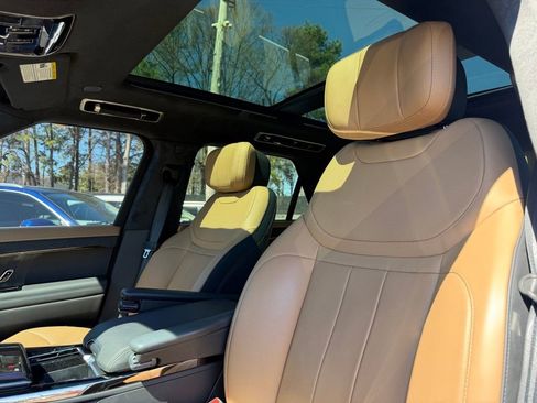 Used 2025 Land Rover Range Rover Sport Autobiography AWD/4WD image 12