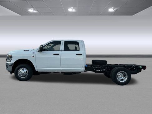 New 2026 RAM 3500 Tradesman w/ Chrome Appearance Group A image 4