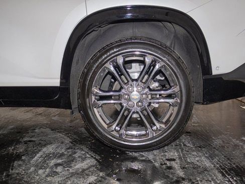 Certified 2025 Chevrolet Traverse High Country image 6