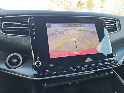 Used 2024 Jeep Wagoneer L Series II w/ Flexible Seating Group image 27