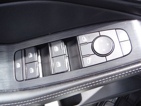 Used 2022 Nissan Rogue SV w/ SV Premium Package AWD/4WD image 13