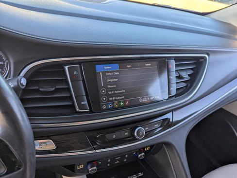 Used 2022 Buick Enclave Essence w/ Experience Buick Package image 26