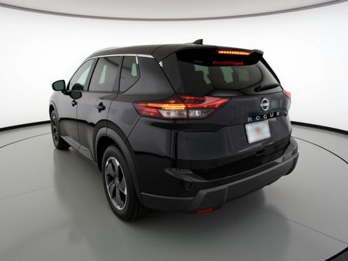 Used 2025 Nissan Rogue SV FWD image 6