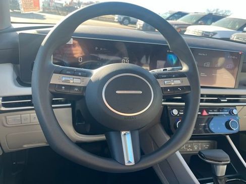 New 2025 Hyundai Tucson SEL image 22