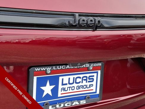 Certified 2024 Jeep Grand Cherokee Altitude image 31