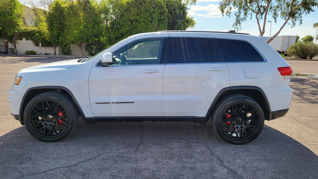 Used 2018 Jeep Grand Cherokee Laredo RWD image 7