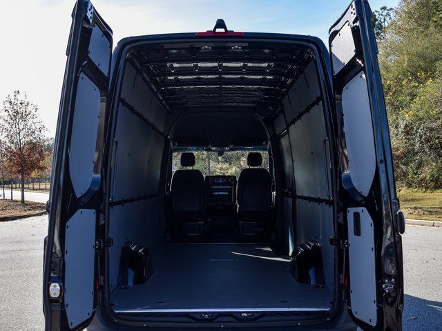 New 2026 Mercedes-Benz Sprinter 2500 image 21
