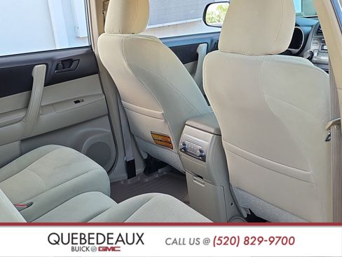Used 2010 Toyota Highlander 4WD image 25