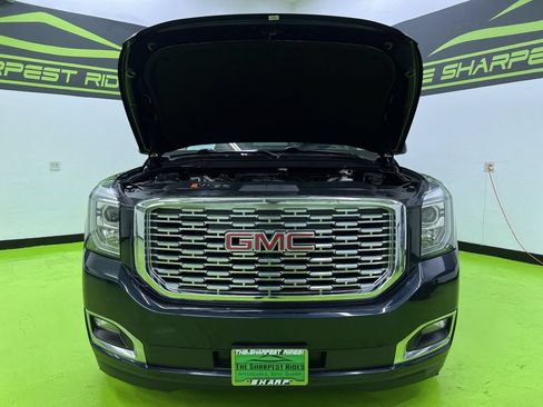 Used 2018 GMC Yukon Denali w/ Denali Ultimate Package AWD/4WD image 4