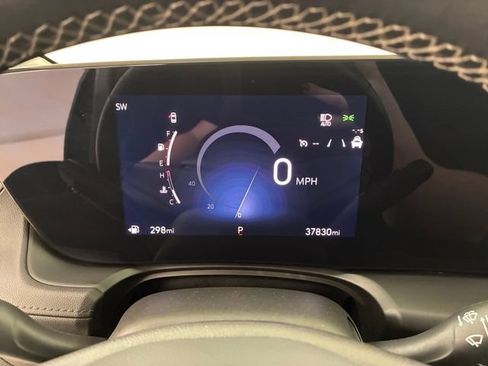 Certified 2024 Buick Encore GX Preferred FWD image 25