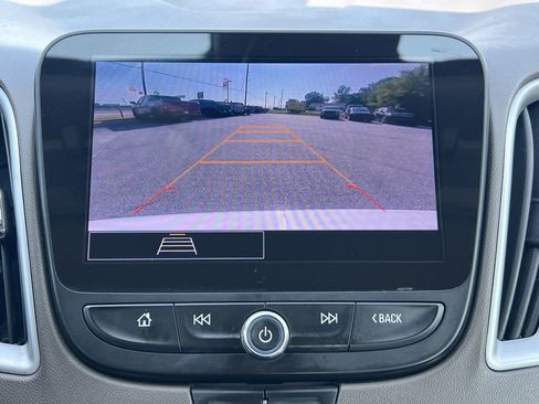 Used 2024 Chevrolet Malibu LT image 5