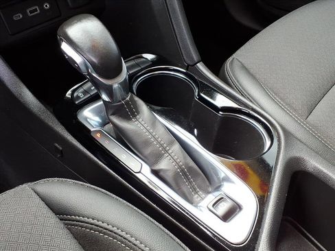 Used 2022 Buick Encore GX Preferred w/ Cold Weather Comfort Package image 19