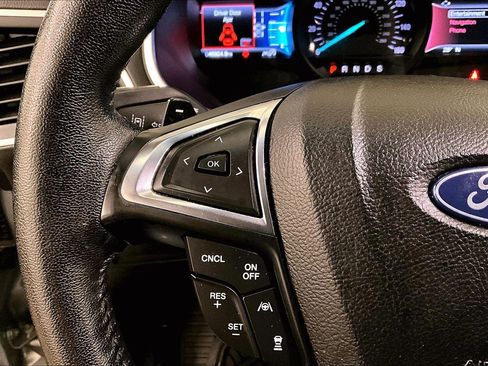 Used 2020 Ford Edge Titanium w/ Equipment Group 301A image 18