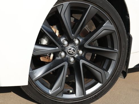 Used 2024 Toyota Corolla SE FWD image 11