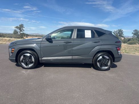 Certified 2025 Hyundai Kona SEL FWD image 8