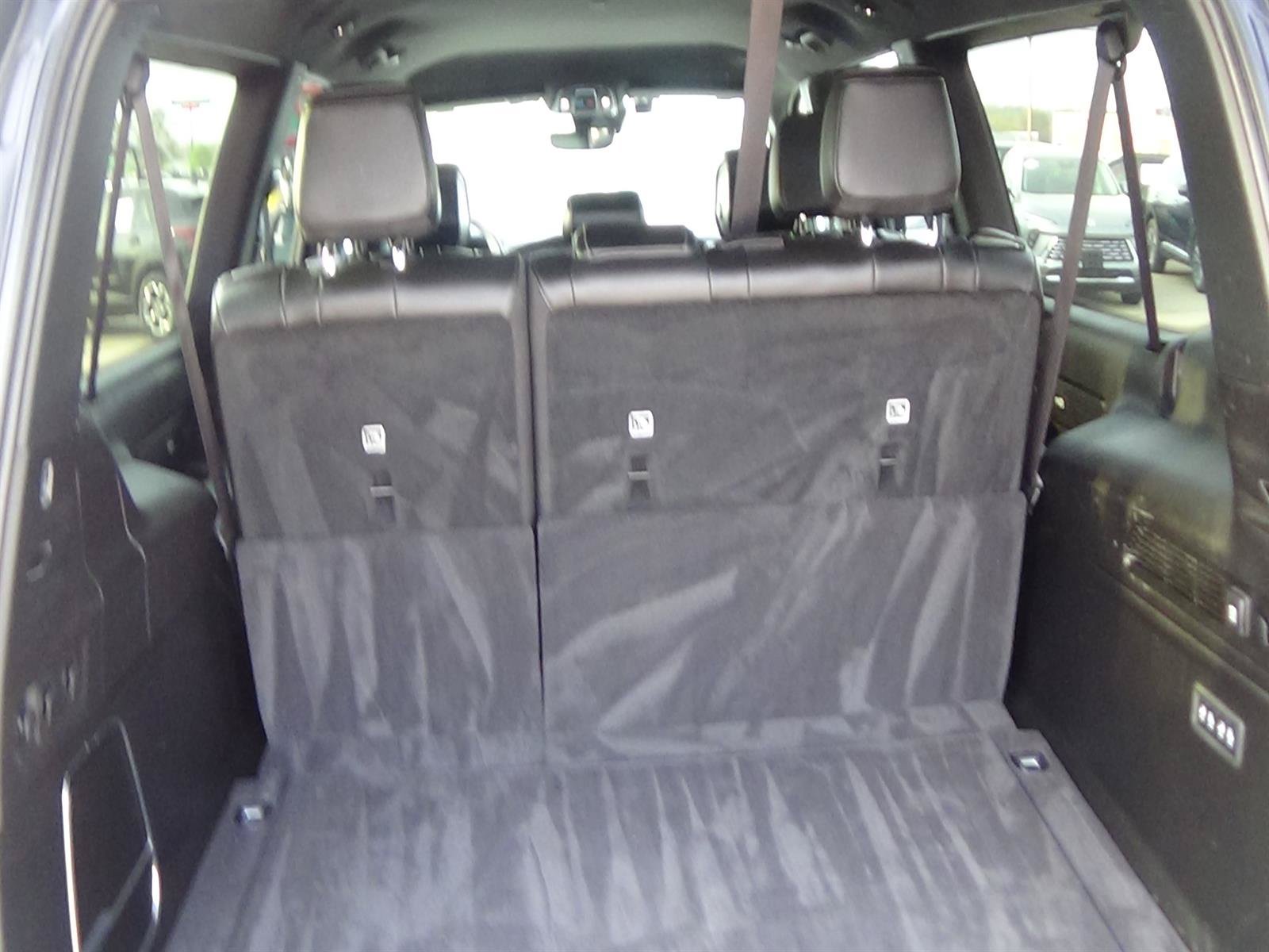 Used 2025 Jeep Wagoneer L 4WD image 10