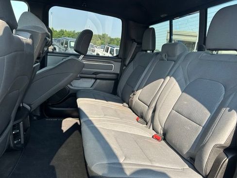 Used 2021 RAM 1500 Big Horn AWD/4WD image 14