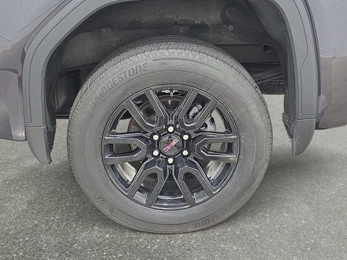 Used 2024 GMC Sierra 1500 Elevation w/ Elevation Premium Package AWD/4WD image 32