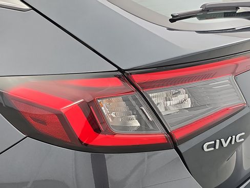 Used 2024 Honda Civic EX-L image 34