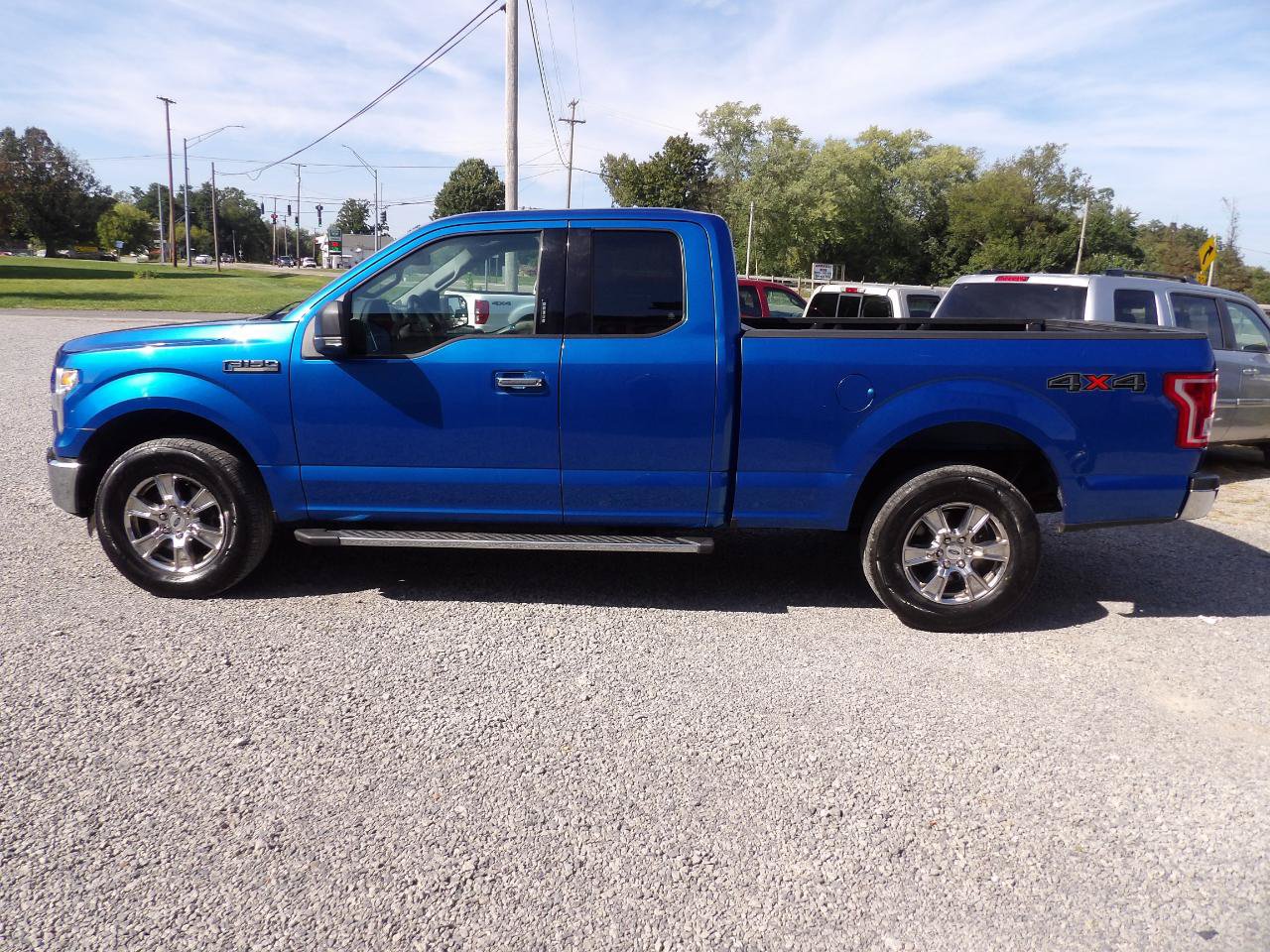 Used 2016 Ford F150 XLT w/ Equipment Group 302A Luxury AWD/4WD image 3