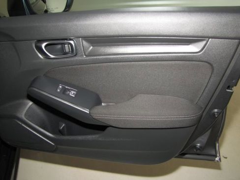 Certified 2024 Honda Civic Sport image 19