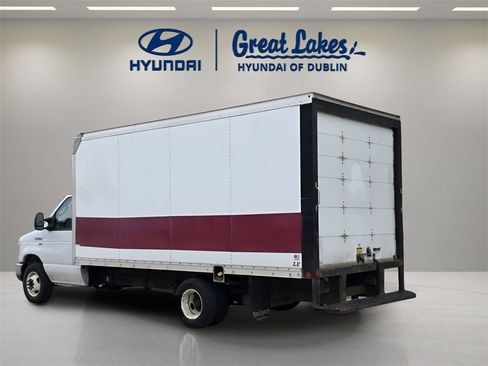 Used 2019 Ford E-350 and Econoline 350 Super Duty image 3