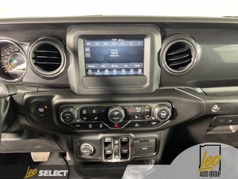Used 2023 Jeep Wrangler Unlimited Sport AWD/4WD image 21