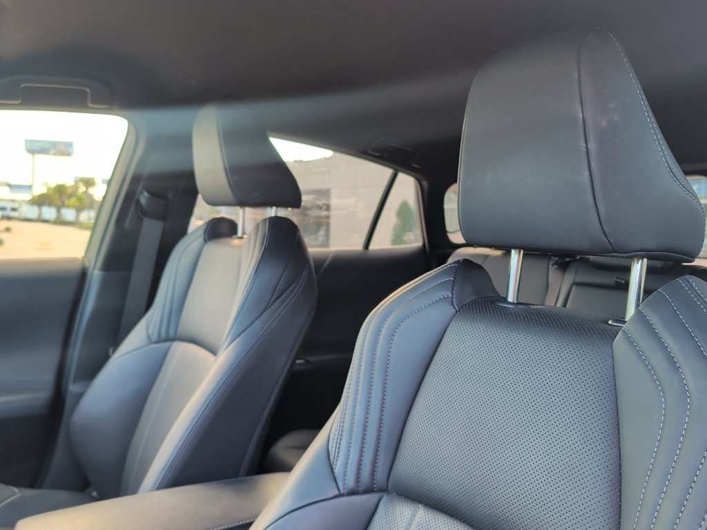 Used 2021 Toyota Venza Limited AWD/4WD image 9