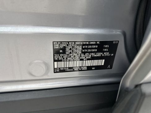 Used 2021 Toyota RAV4 XLE Premium image 35