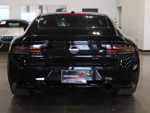 Used 2024 Nissan Z Performance w/ Floor Mat Package RWD image 5