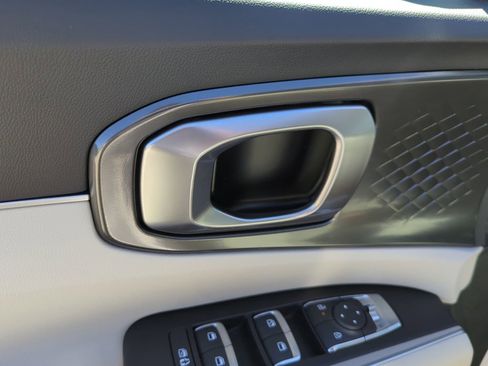 New 2026 Kia Sorento S image 18