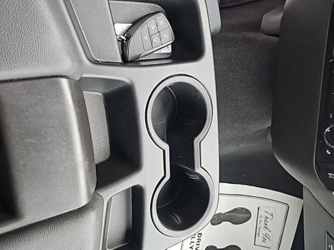 Used 2025 Chevrolet Silverado 1500 LT image 14