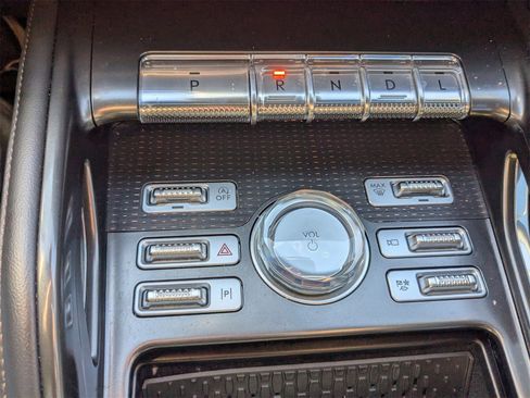 Used 2024 Lincoln Nautilus Reserve w/ Jet Appearance Package (87T) image 24