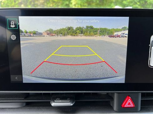Used 2026 Kia Carnival EX FWD image 29