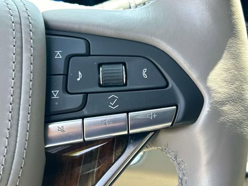 Used 2023 Cadillac Escalade Sport Platinum w/ Heavy-Duty Trailer Package AWD/4WD image 36