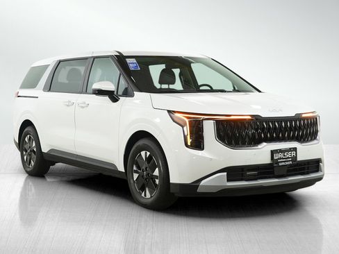 Used 2026 Kia Carnival LXS FWD image 7