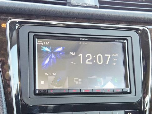 Used 2014 Volkswagen Passat 1.8T SEL Premium image 25