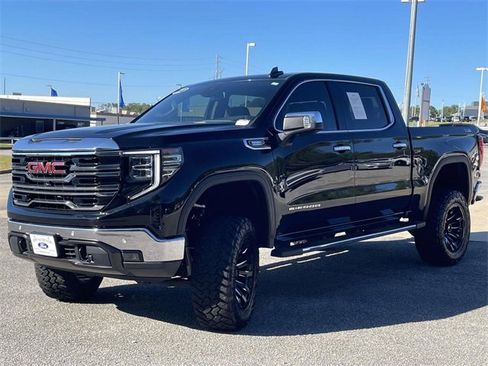 Used 2022 GMC Sierra 1500 SLT w/ SLT Premium Plus Package image 6